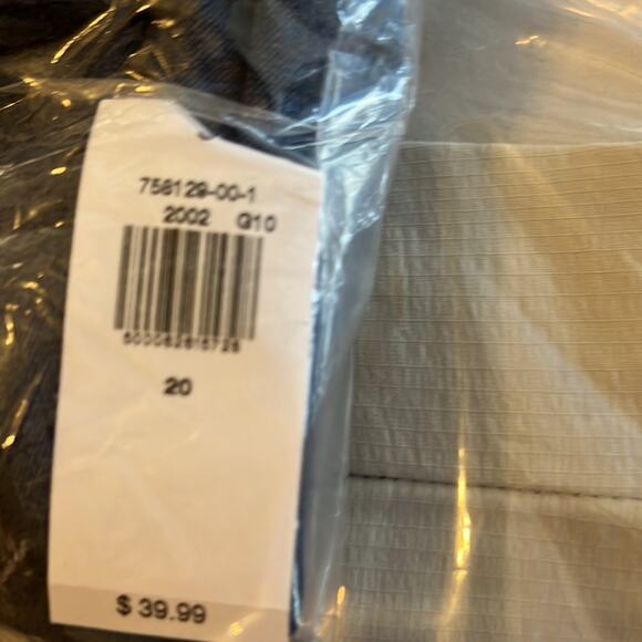 NWT Old Navy high rise pixie never fade pant.Plus size 20. Secret slim  pockets. - Picture 16 of 16